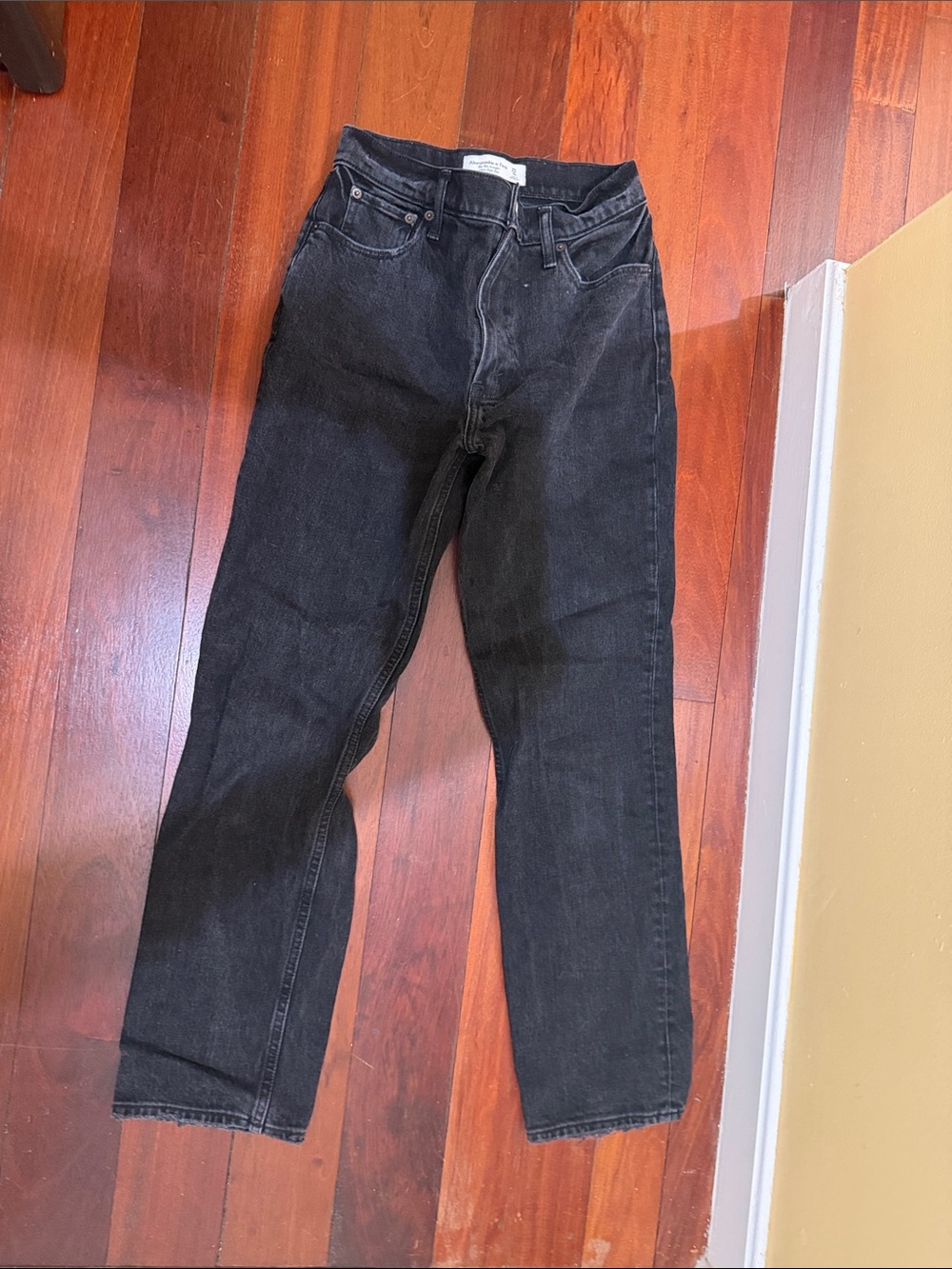 Abercrombie & Fitch Womens 90s Straight Ultra High Rise Jeans